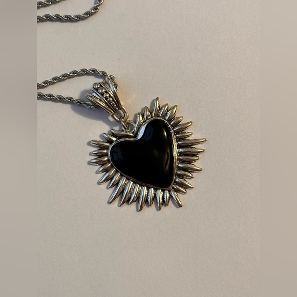 Sacred Heart Necklace Black Heart Silver Necklace Stainless Steel Chain New - Picture 8 of 12